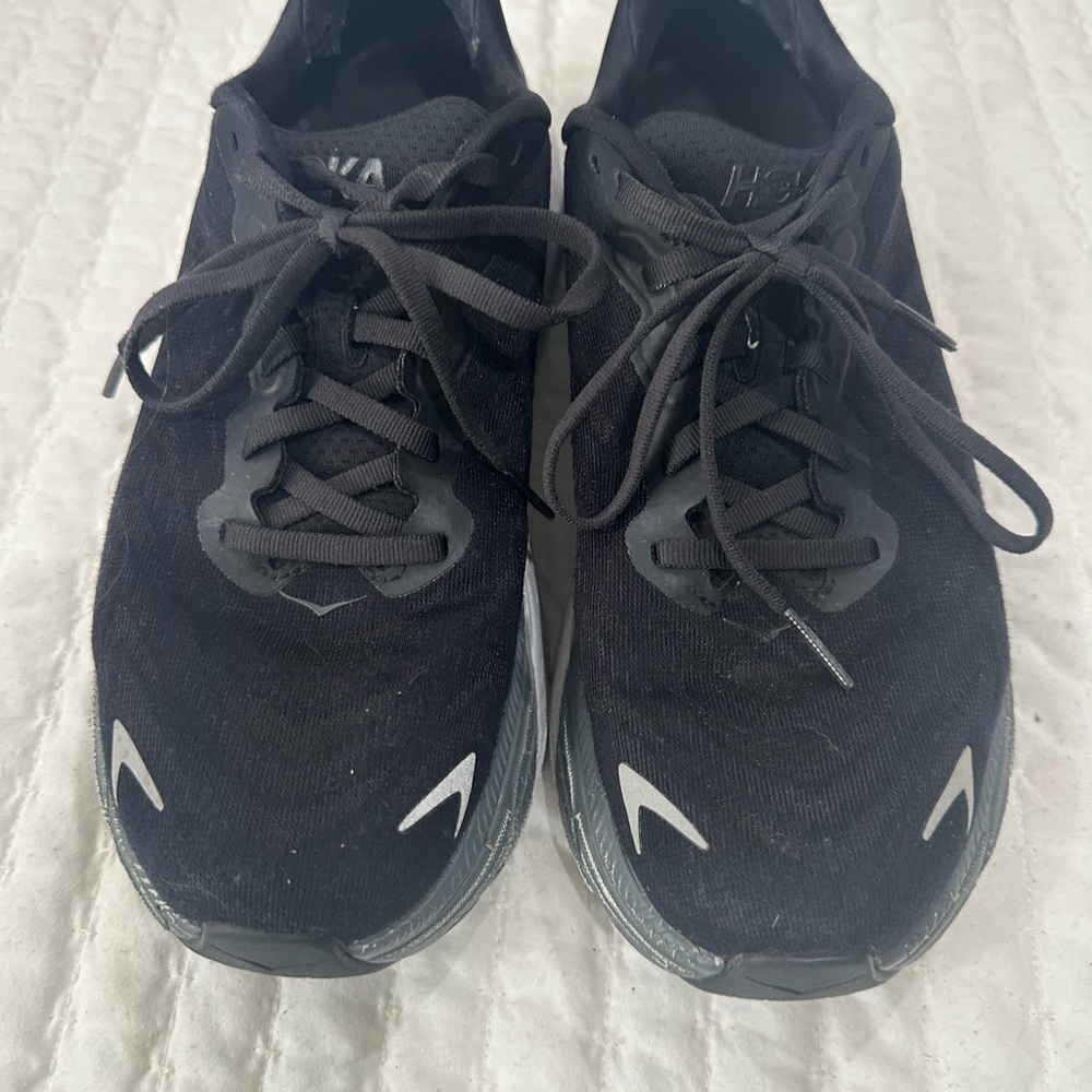 Hoka women running shoes